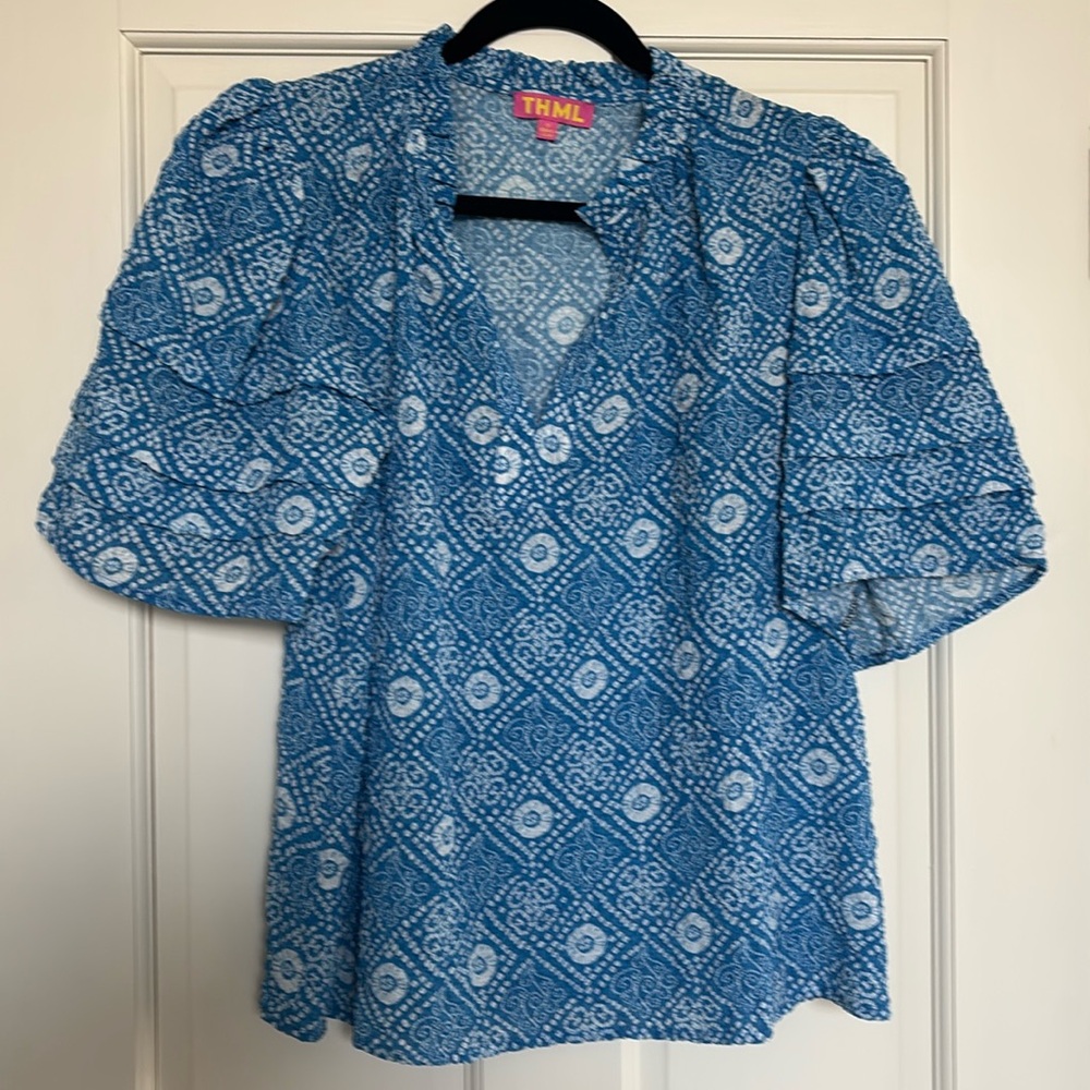 NWOT THML blue and white blouse. Size M